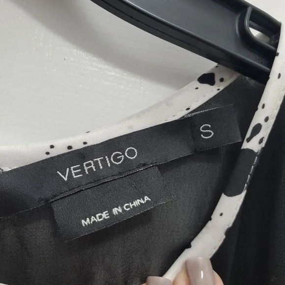 Vertigo Women's‎ Black White Mixed Print Mesh Neck Sleeveless Pleated Dress Sz S - Picture 3 of 5